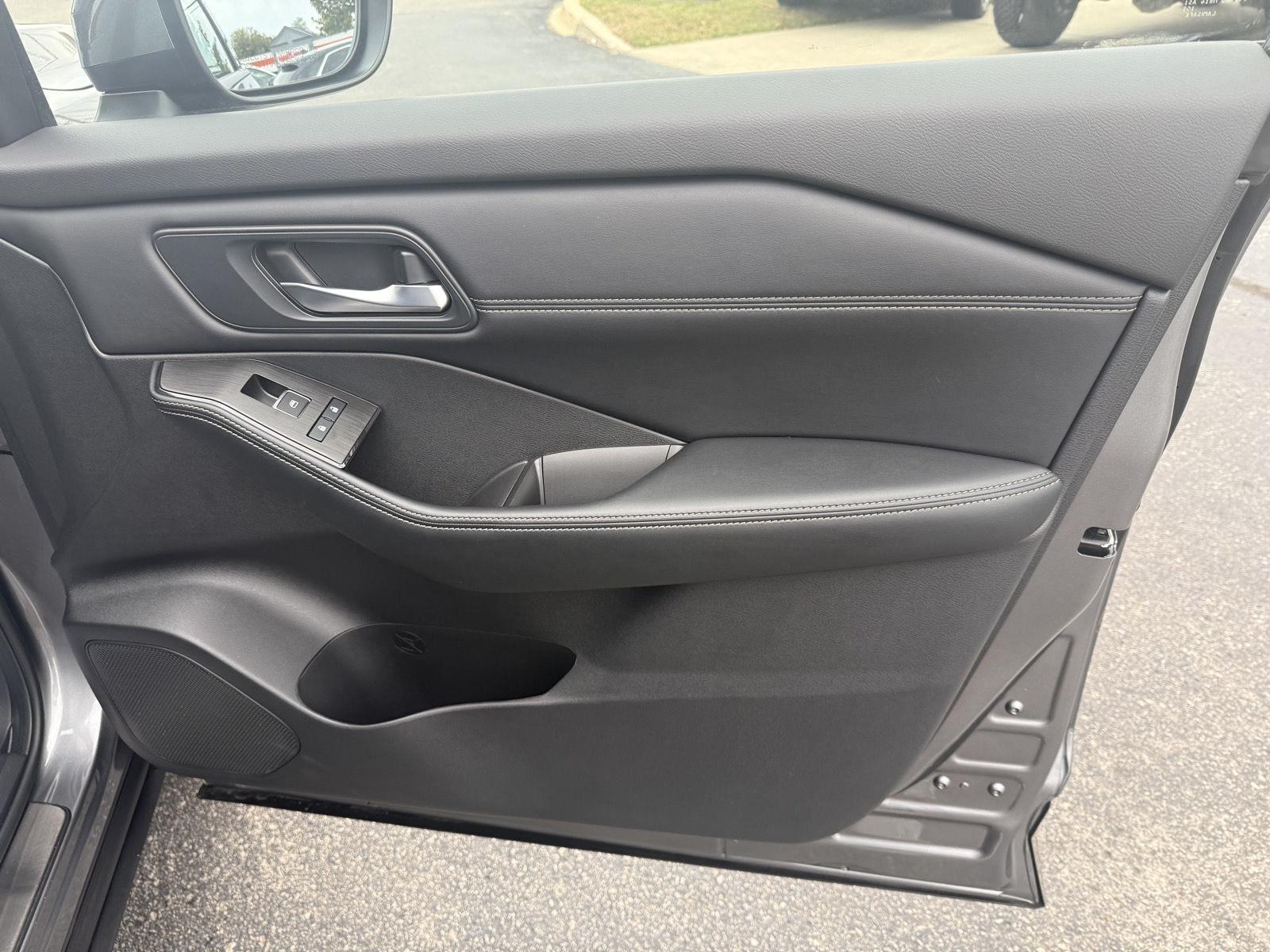 Nissan Rogue SL 2025