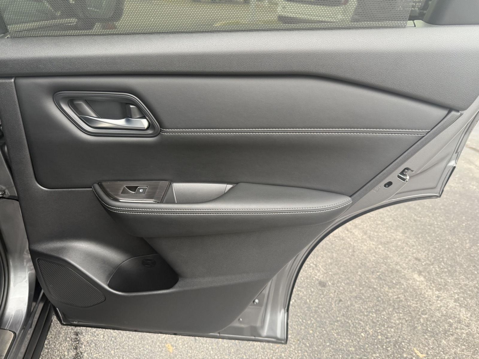 Nissan Rogue SL 2025