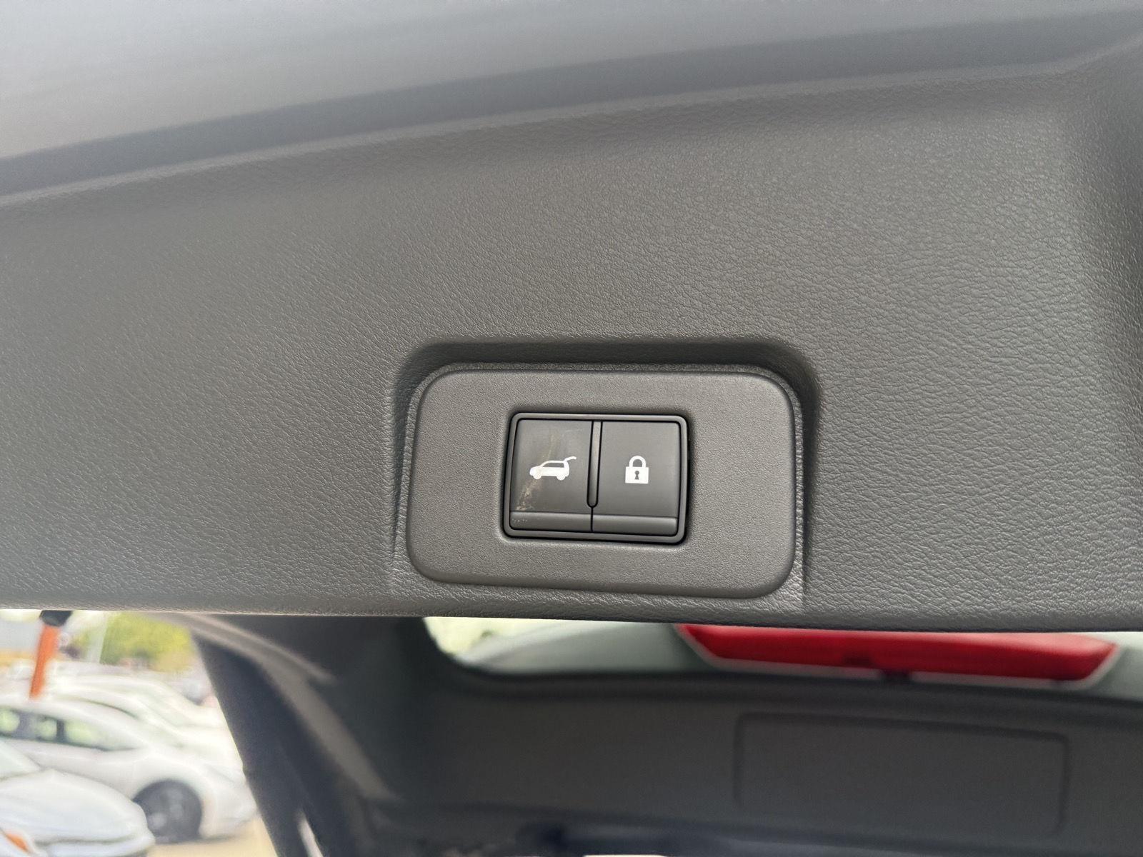Nissan Rogue SL 2025