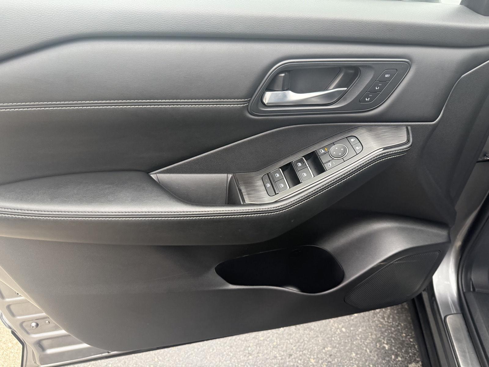 Nissan Rogue SL 2025