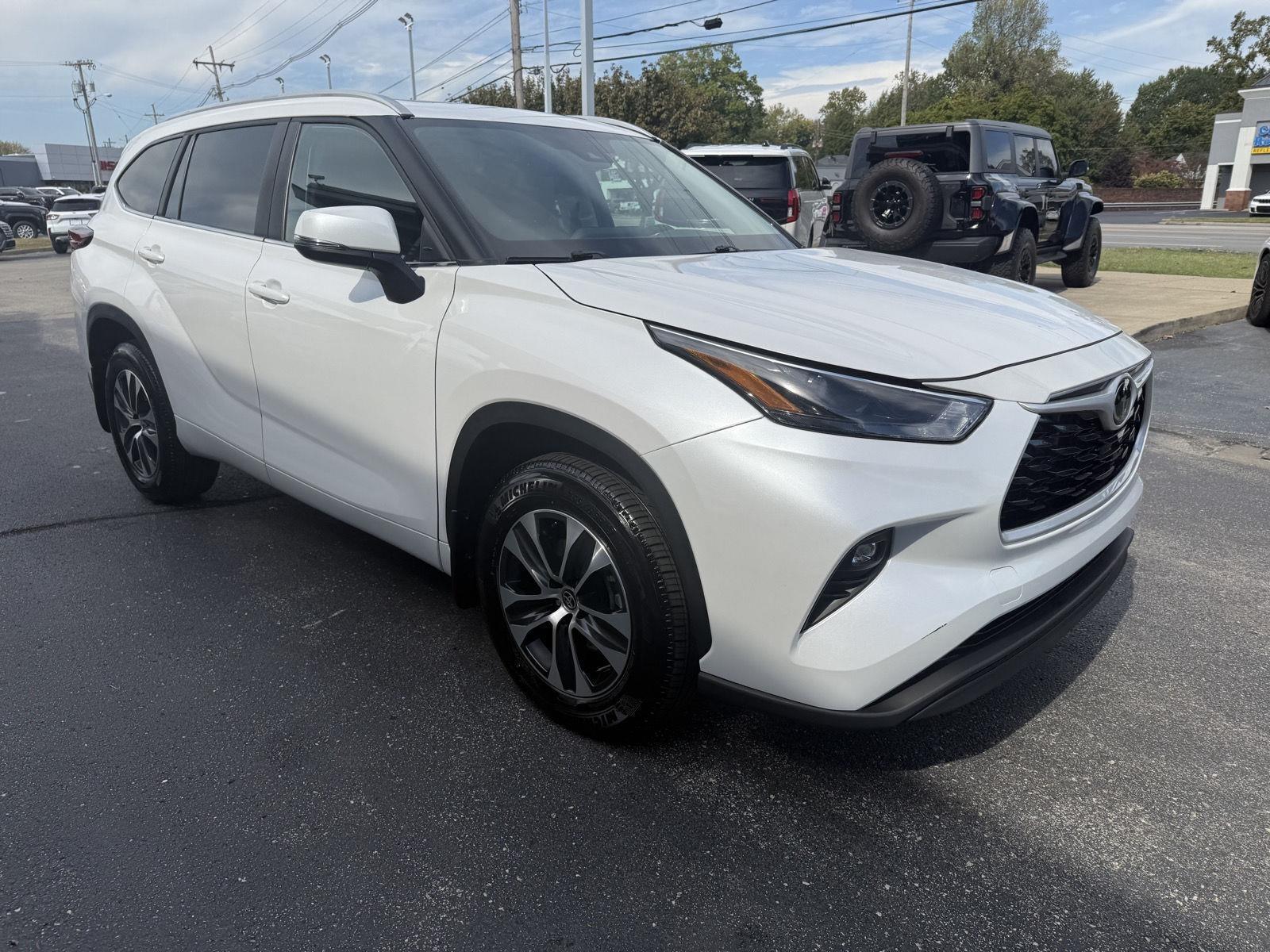 Toyota Highlander Limited AWD 2026