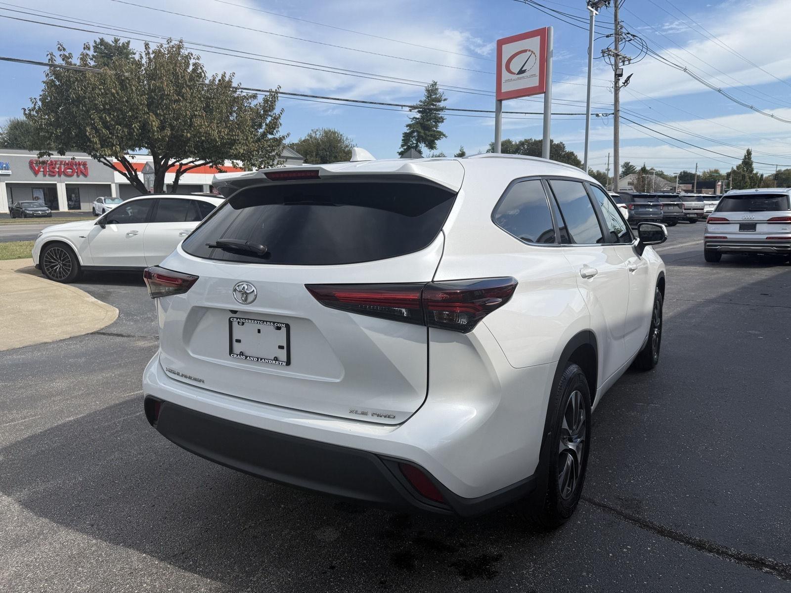 Toyota Highlander Limited AWD 2026