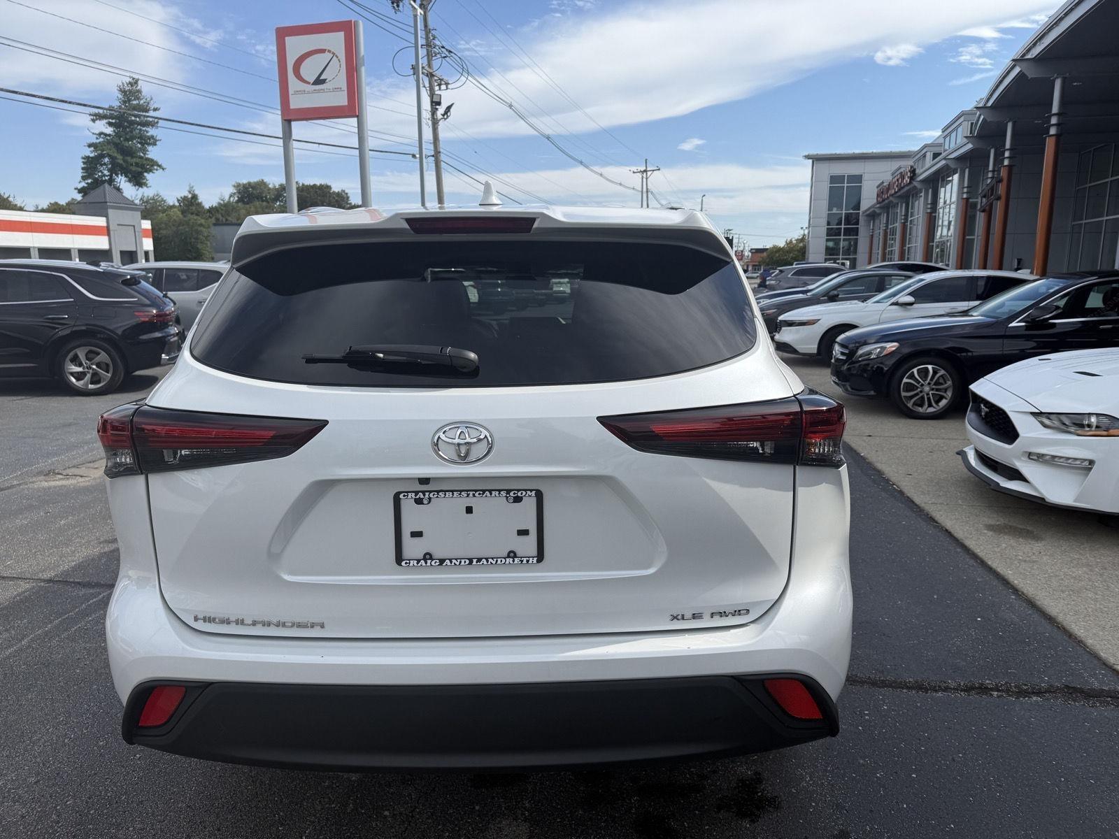 Toyota Highlander Limited AWD 2026