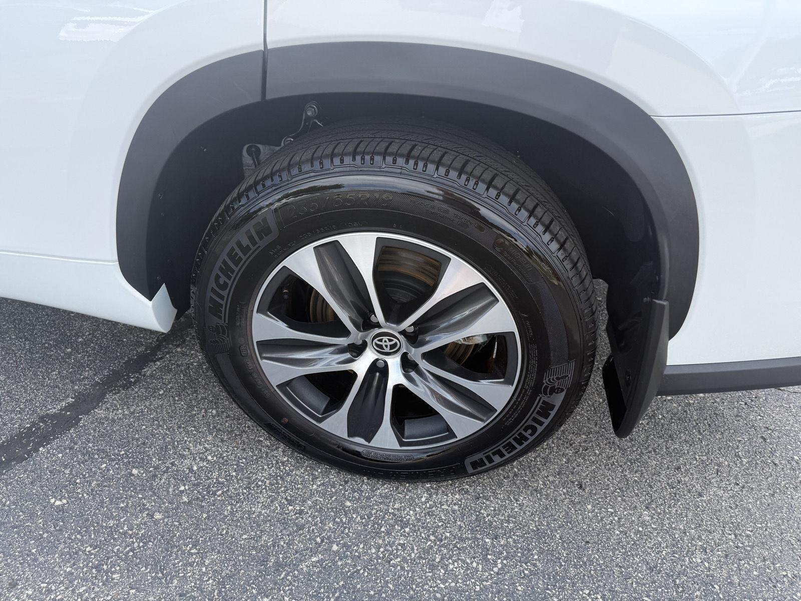 Toyota Highlander Limited AWD 2026