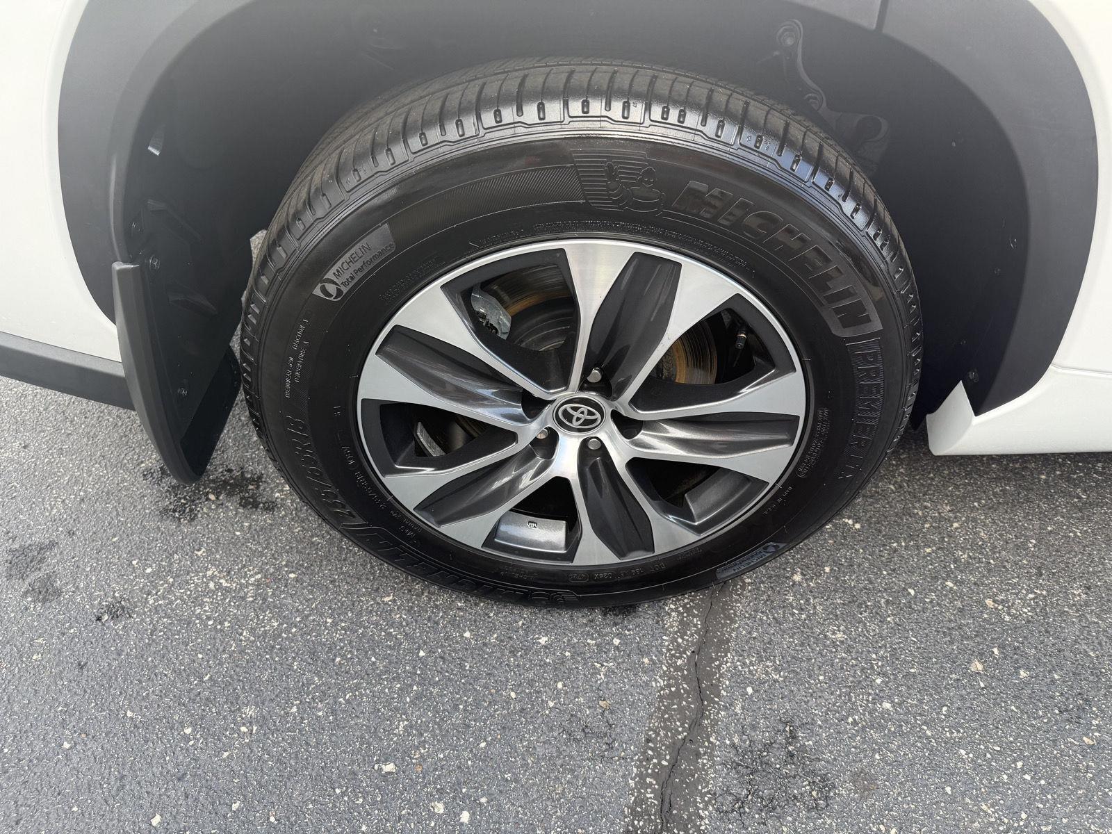 Toyota Highlander Limited AWD 2026
