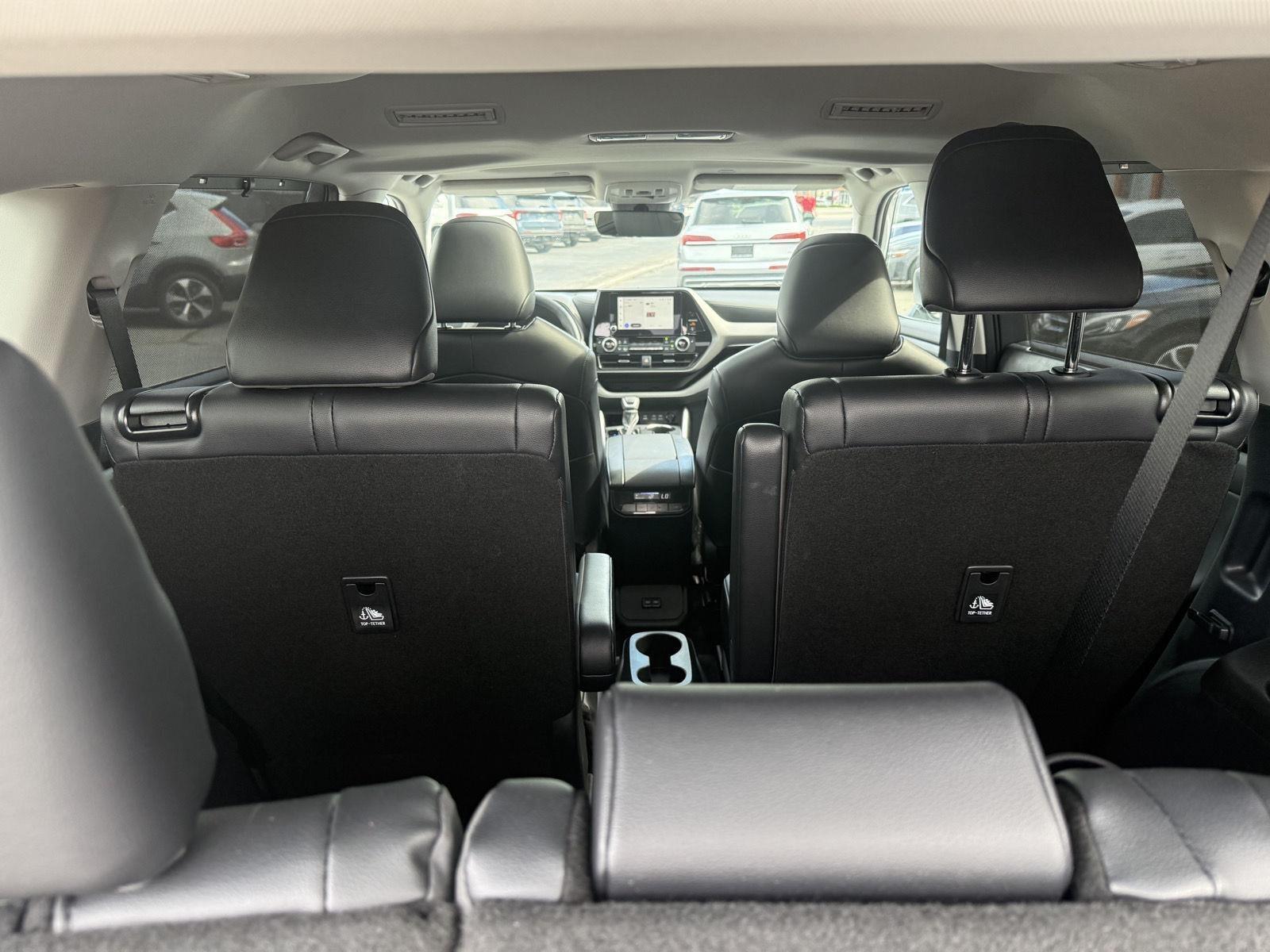 Toyota Highlander Limited AWD 2026