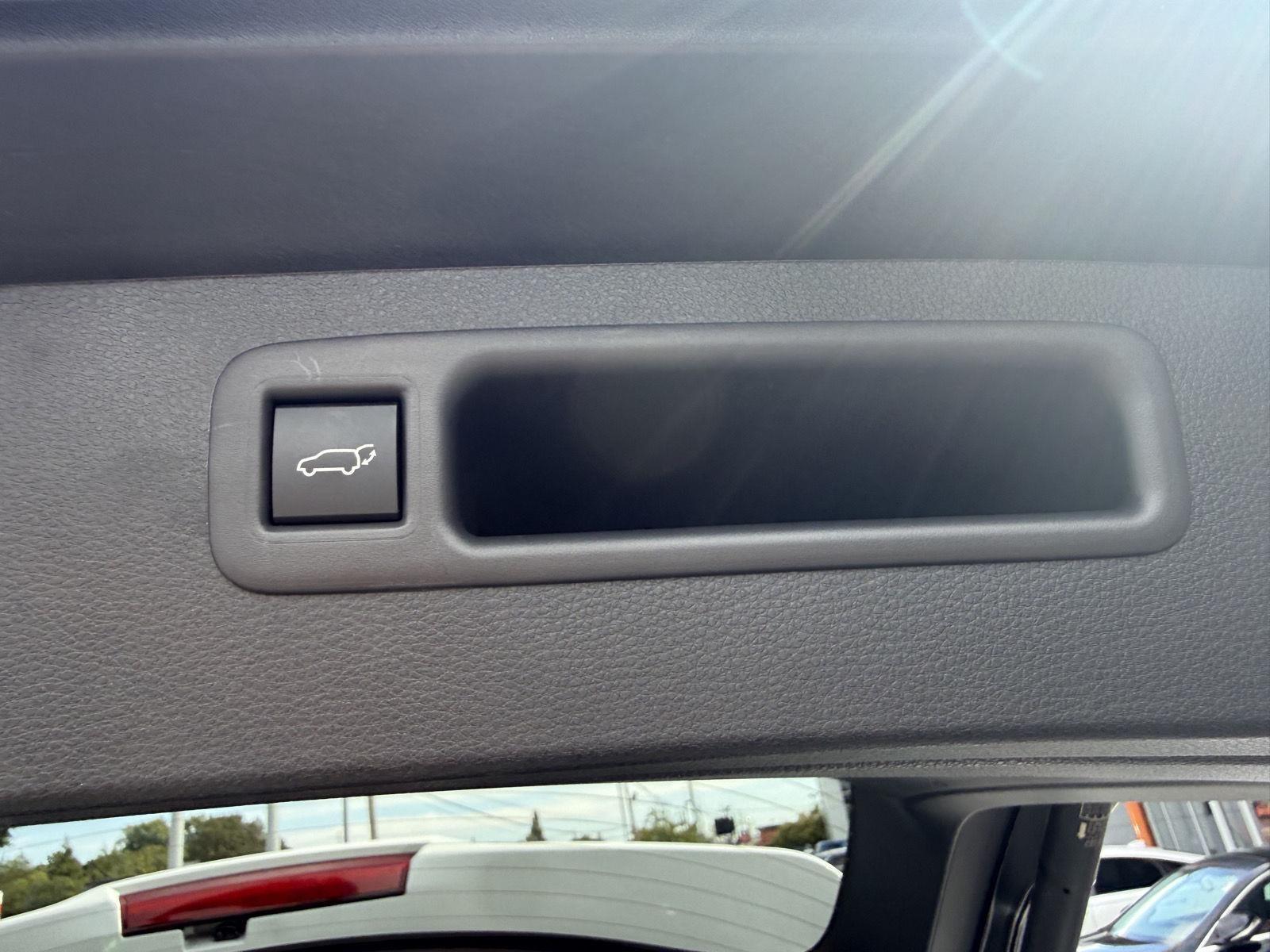 Toyota Highlander Limited AWD 2026