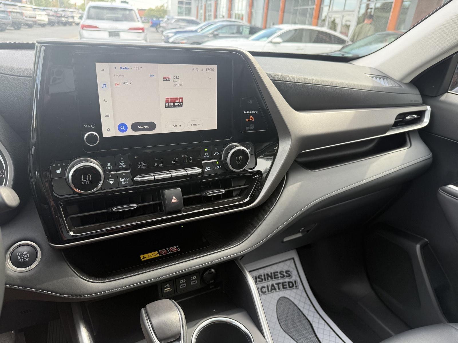 Toyota Highlander Limited AWD 2026