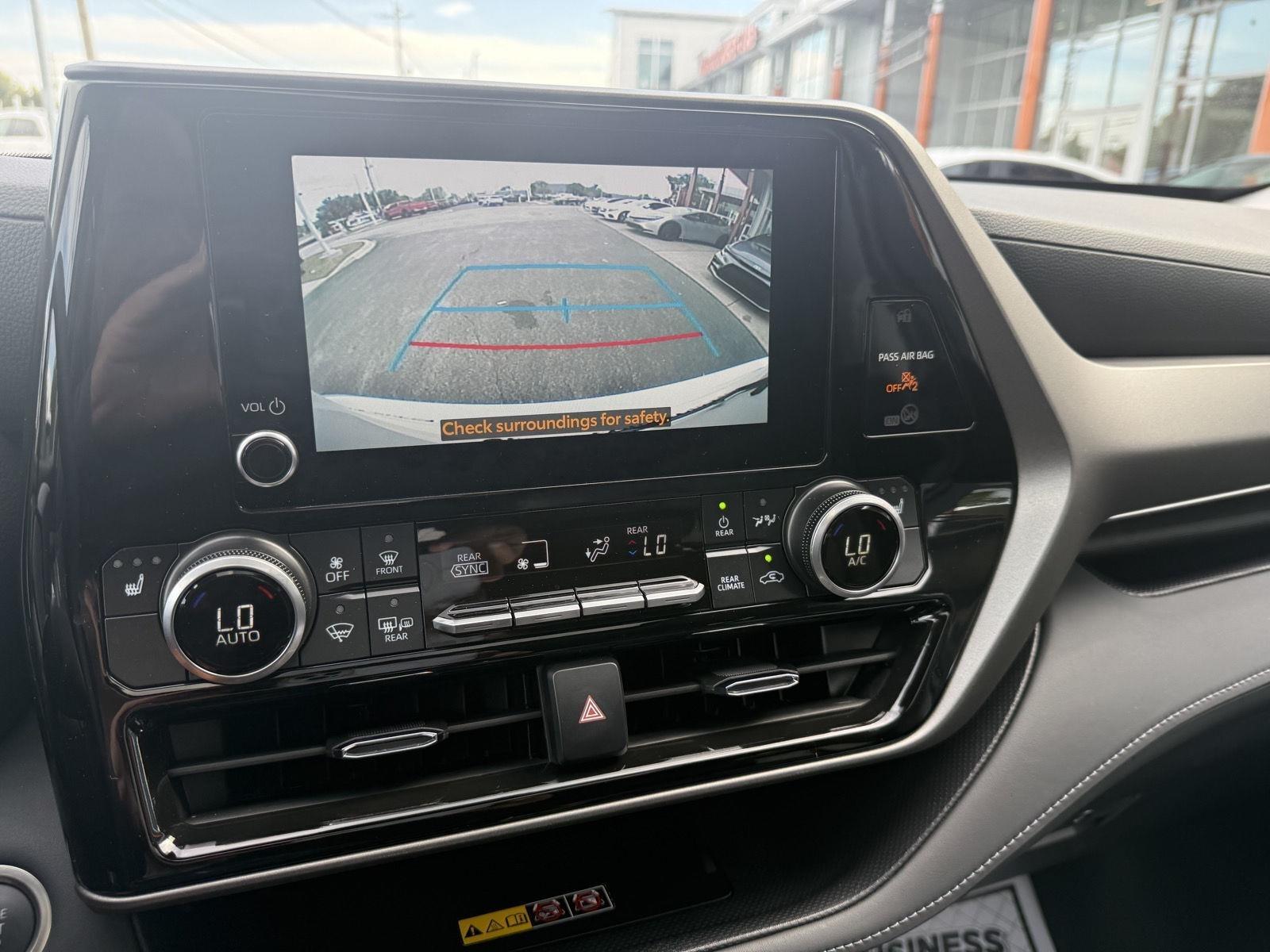 Toyota Highlander Limited AWD 2026