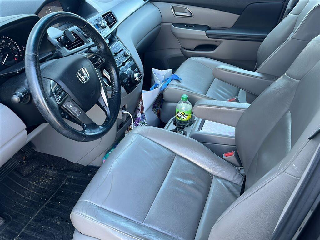 Honda Odyssey Touring Elite 2012