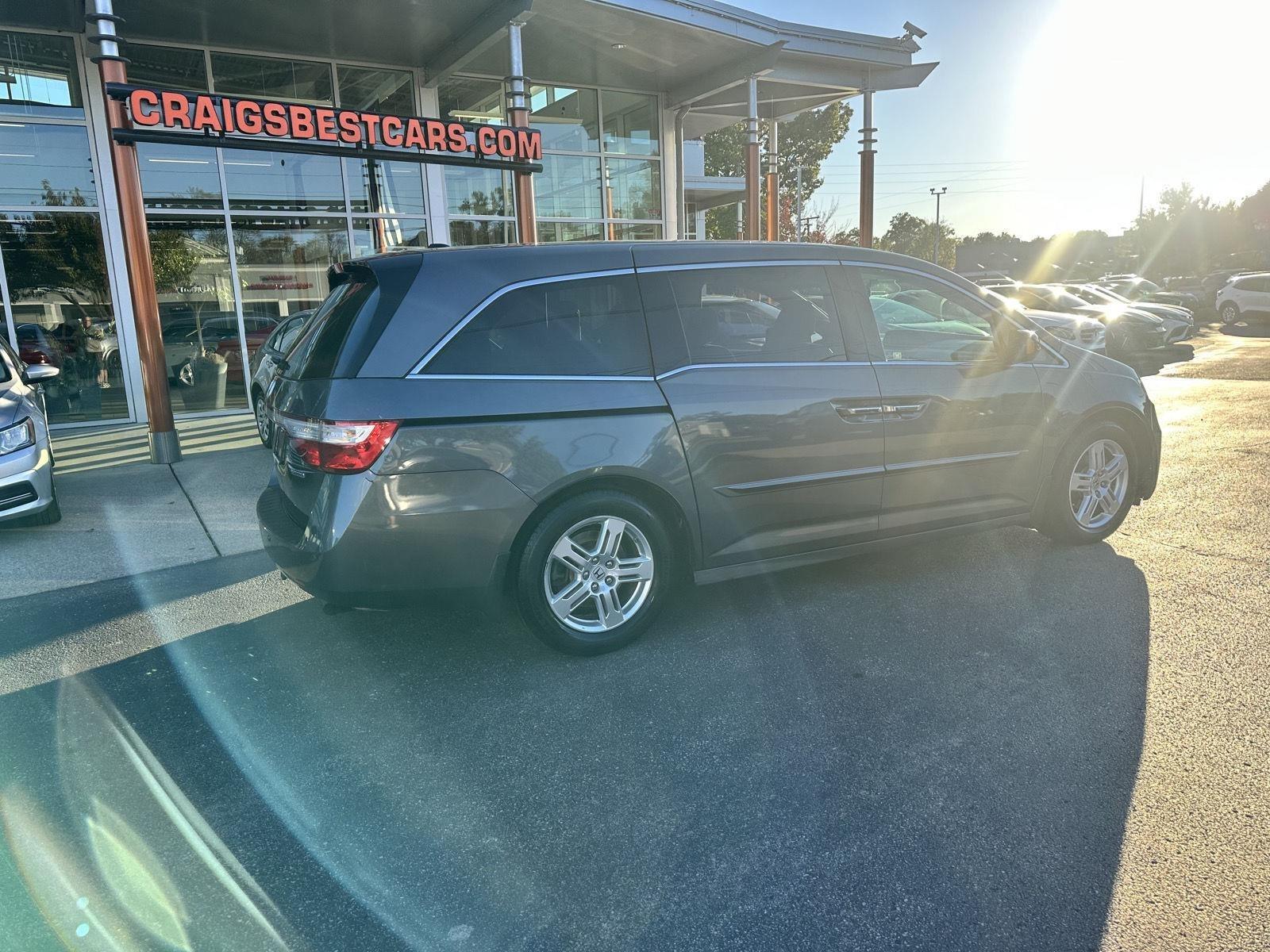 Honda Odyssey Touring Elite 2012