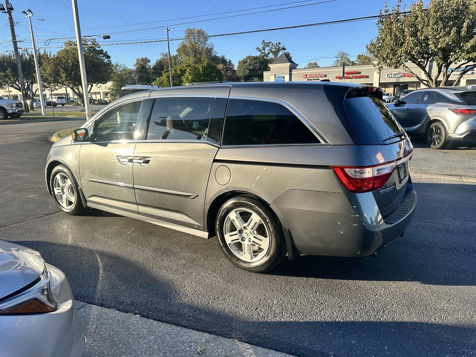 Honda Odyssey Touring Elite 2012