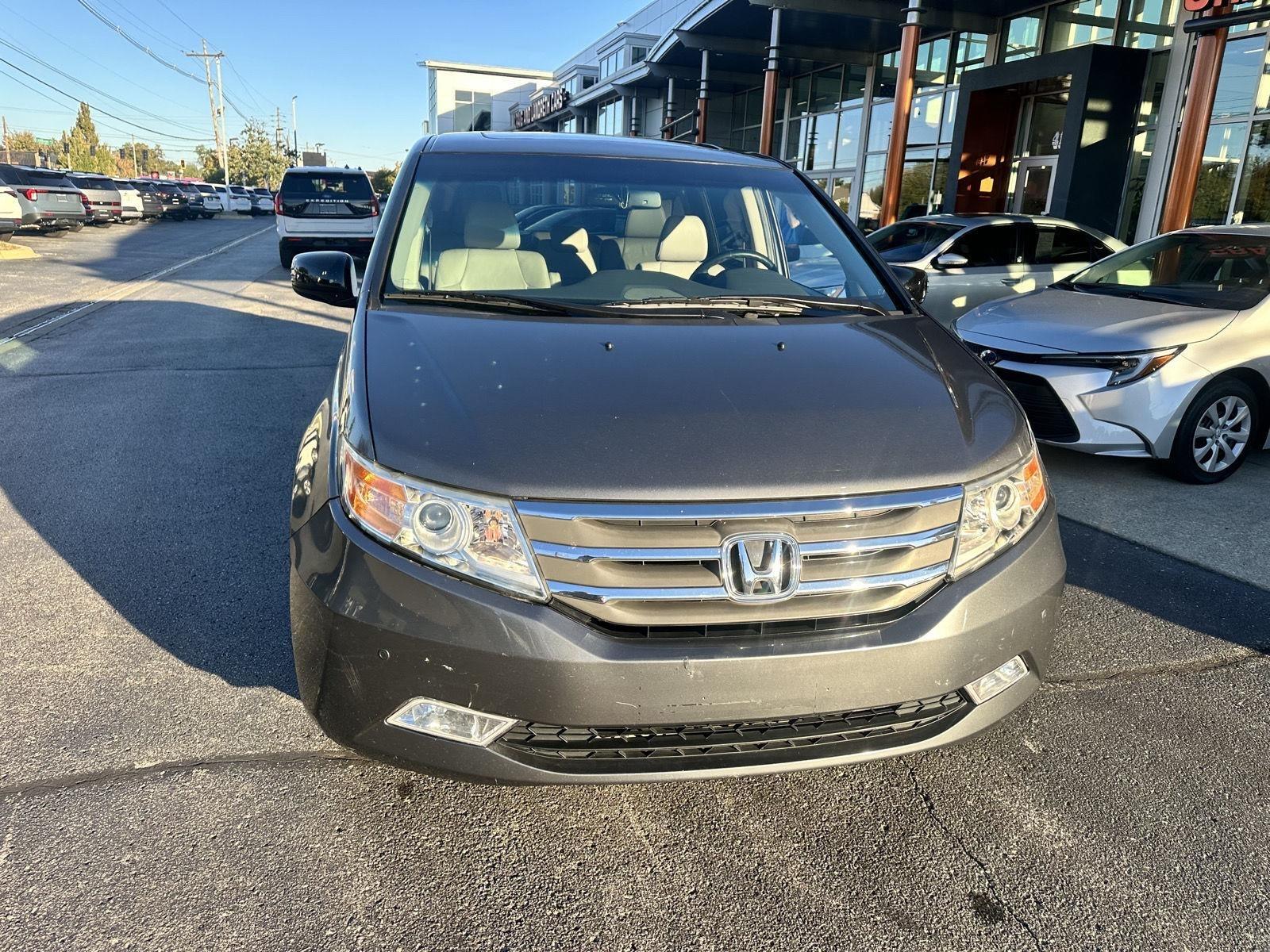 Honda Odyssey Touring Elite 2012