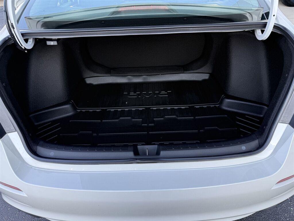 Honda Civic LX Sedan CVT 2022