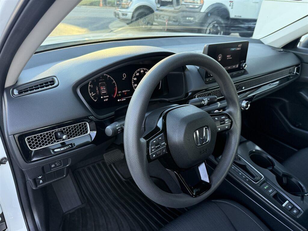 Honda Civic LX Sedan CVT 2022