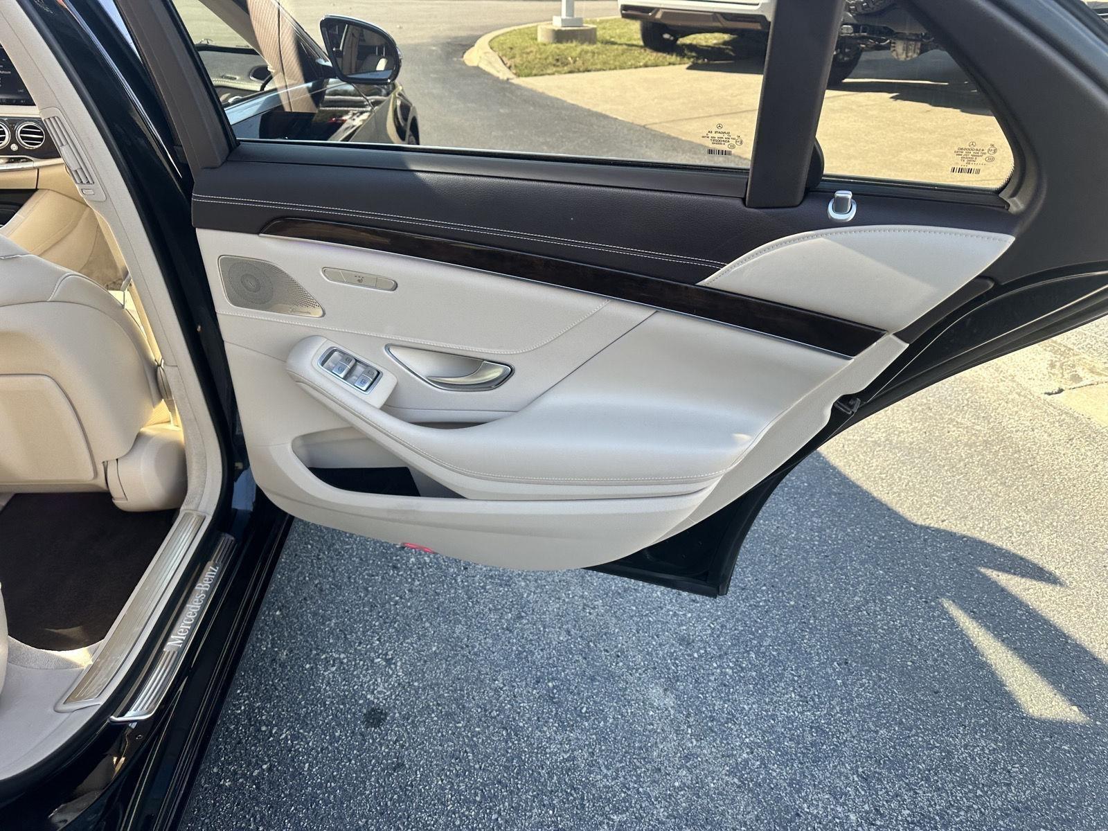 Mercedes-Benz S-Class S560 2020
