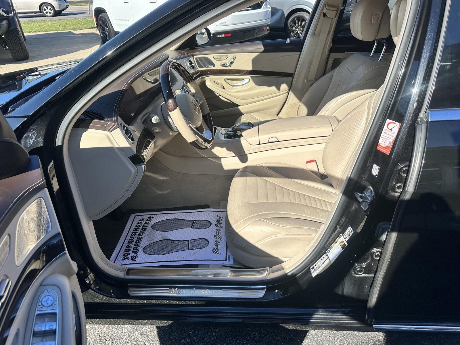 Mercedes-Benz S-Class S560 2020