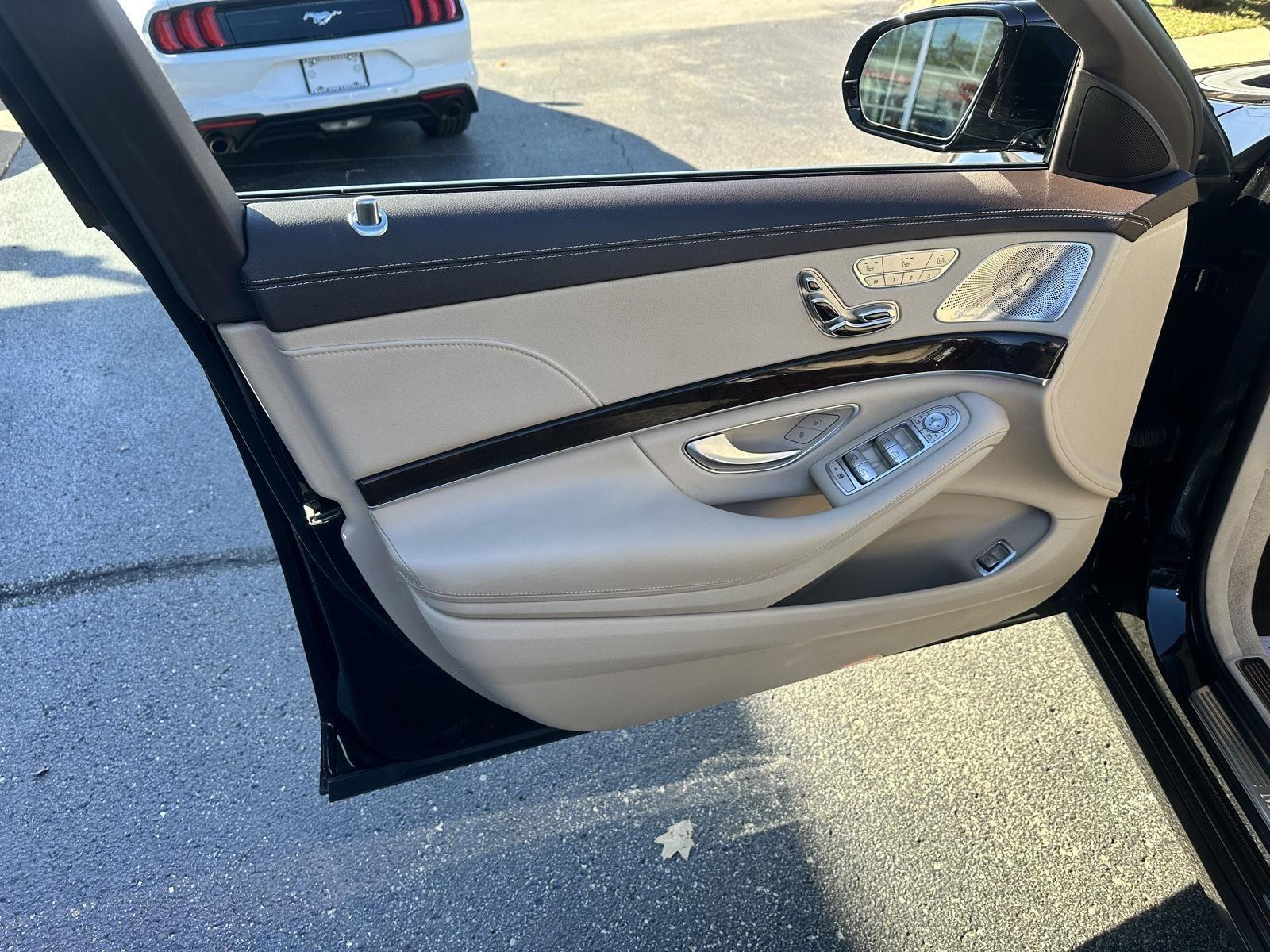 Mercedes-Benz S-Class S560 2020