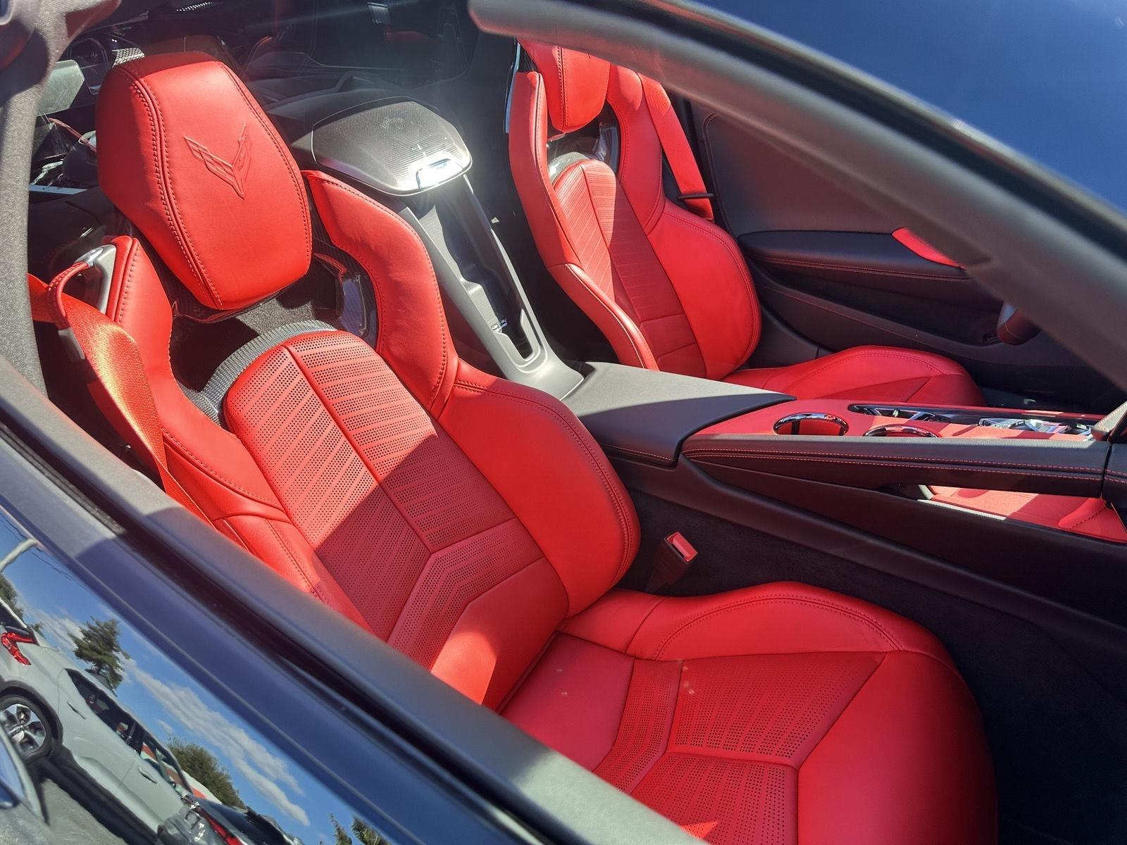Chevrolet Corvette Grand Sport Coupe w/2LT 2027