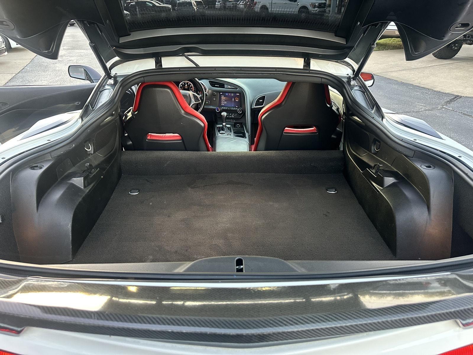Chevrolet Corvette Stingray 1LT Coupe Automatic 2014
