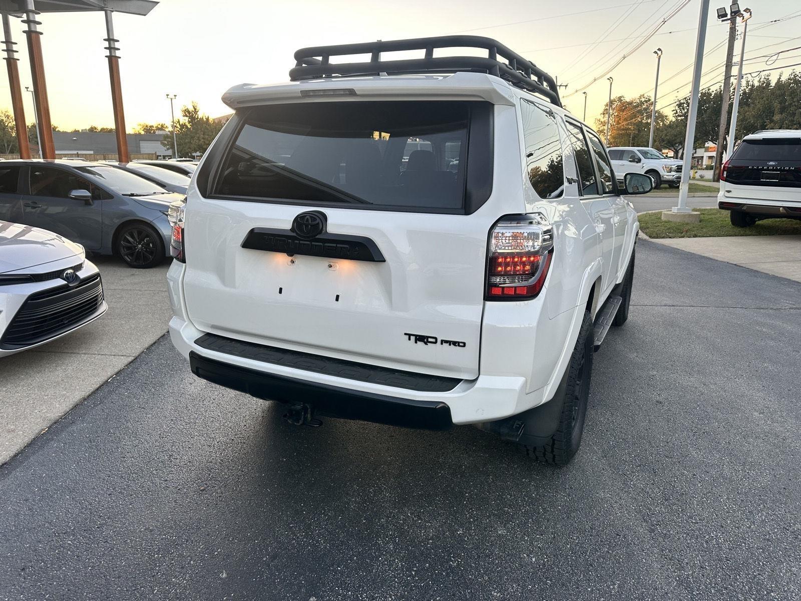 Toyota 4Runner TRD PRO 4WD 2023