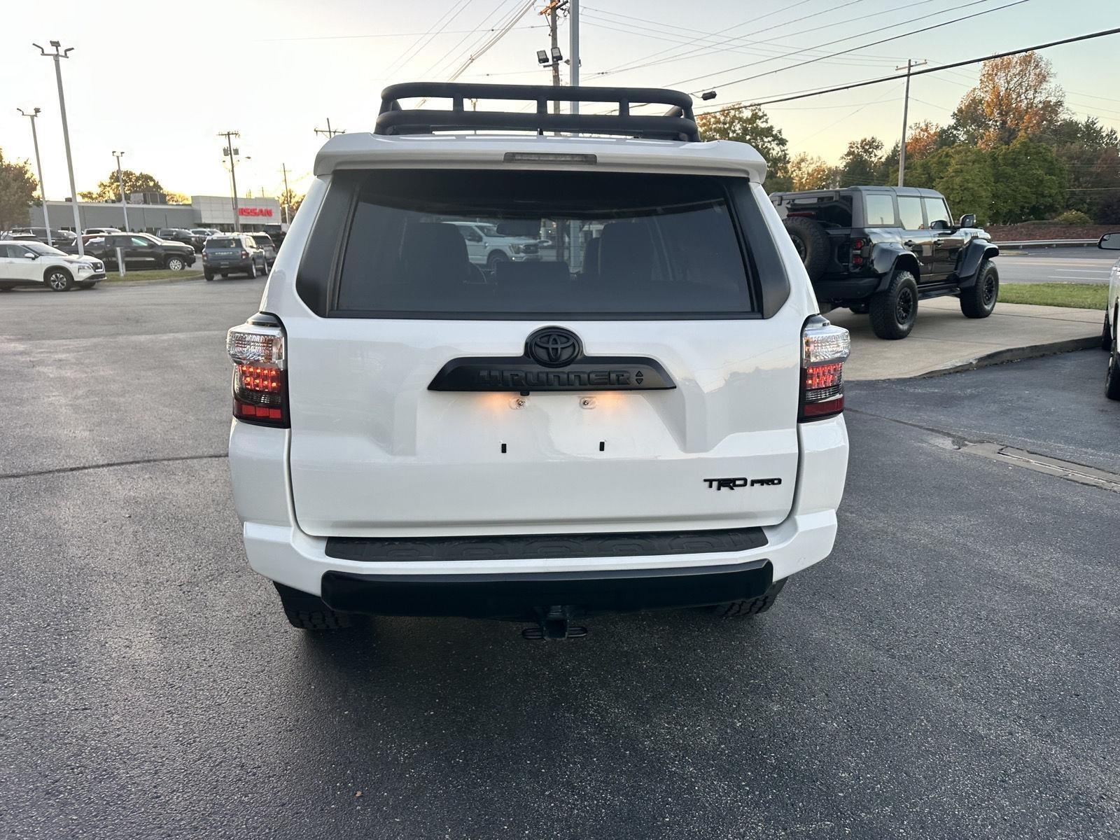 Toyota 4Runner TRD PRO 4WD 2023