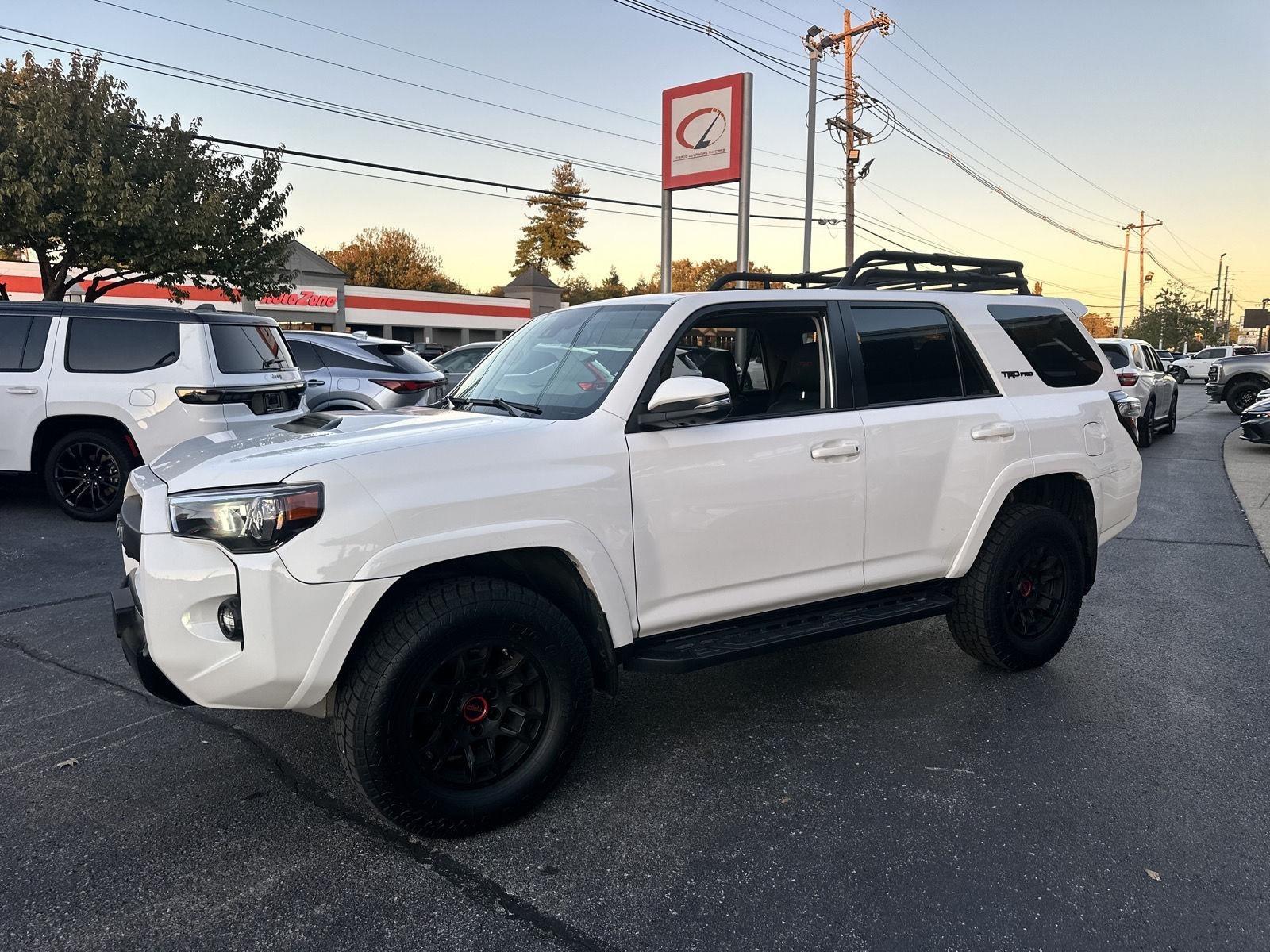 Toyota 4Runner TRD PRO 4WD 2023