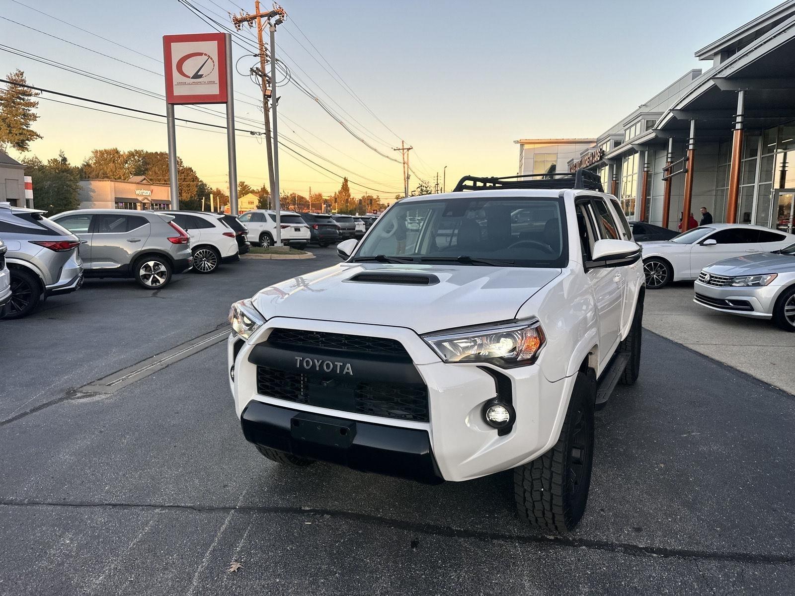 Toyota 4Runner TRD PRO 4WD 2023