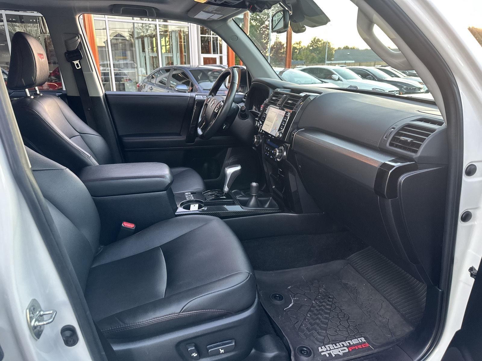 Toyota 4Runner TRD PRO 4WD 2023