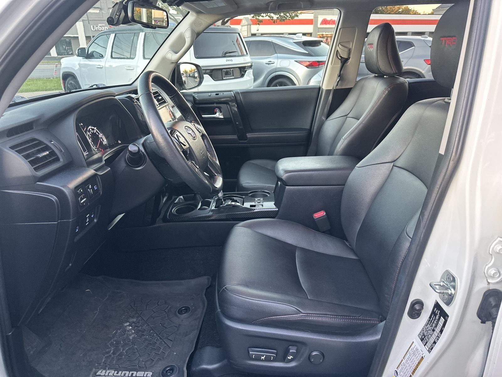 Toyota 4Runner TRD PRO 4WD 2023