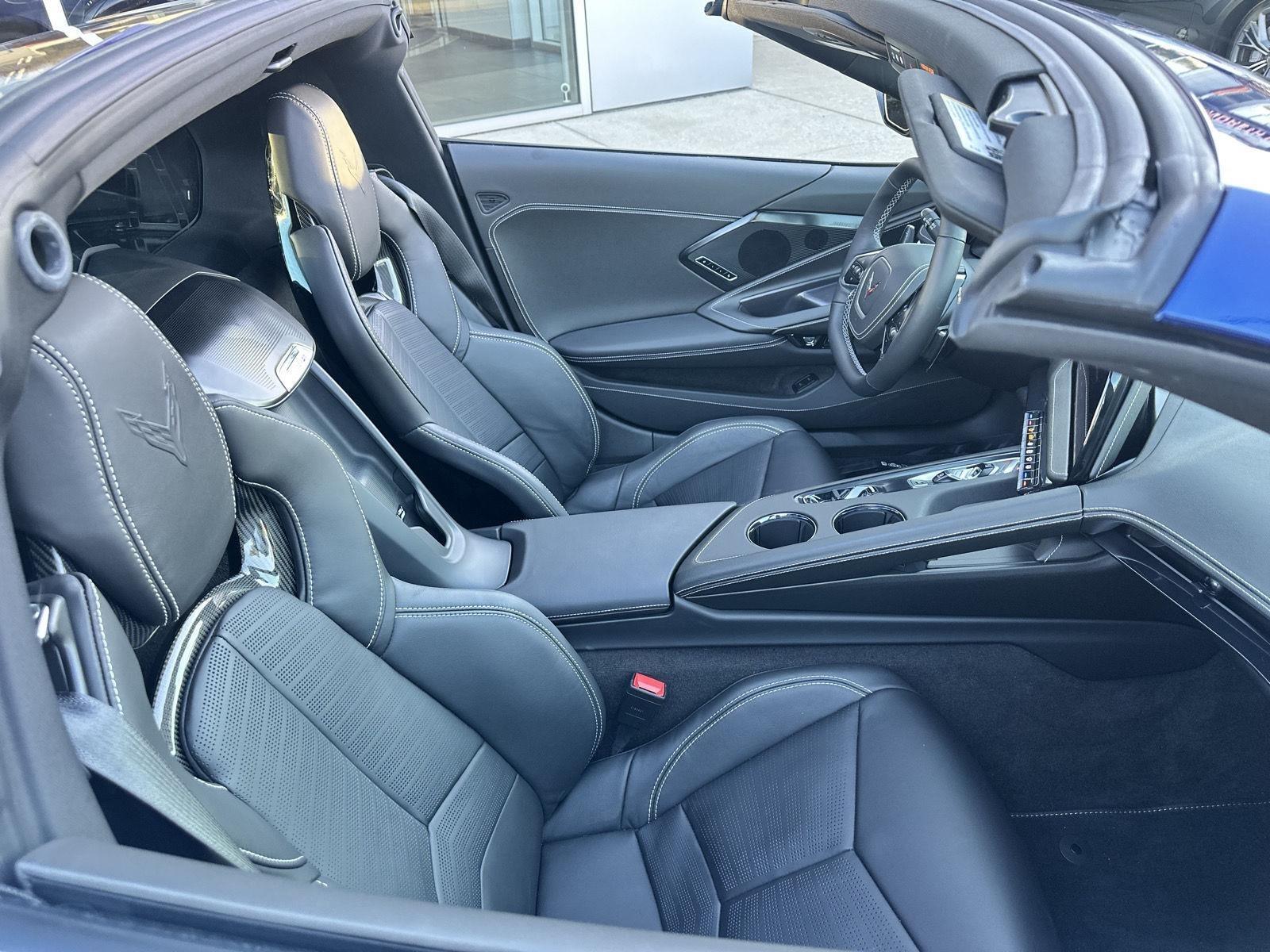 Chevrolet Corvette Grand Sport Coupe w/2LT 2027