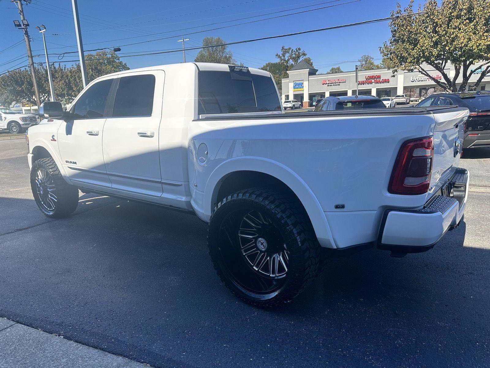 RAM 3500 Limited Mega Cab 4WD DRW 2020