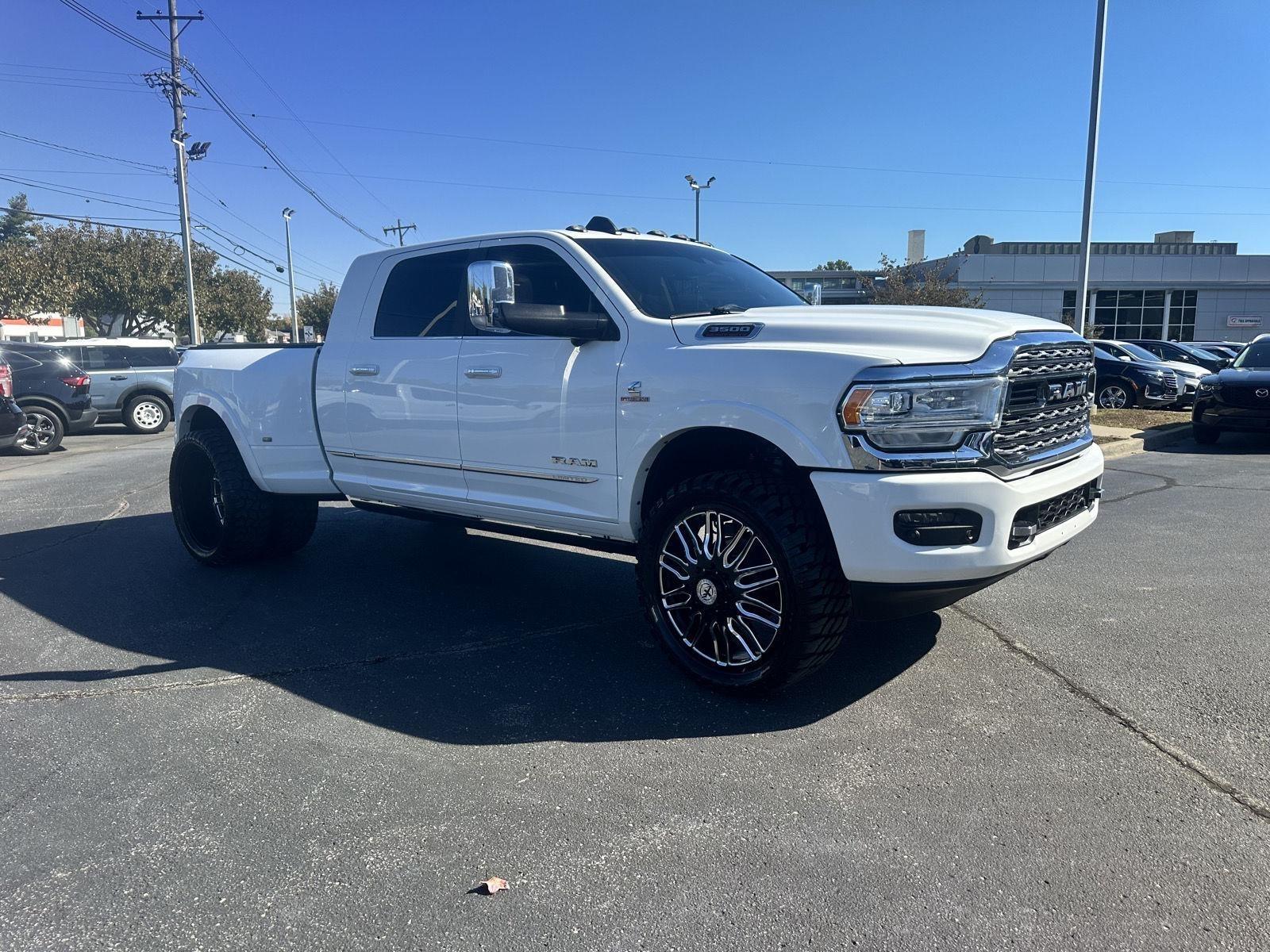 RAM 3500 Limited Mega Cab 4WD DRW 2020
