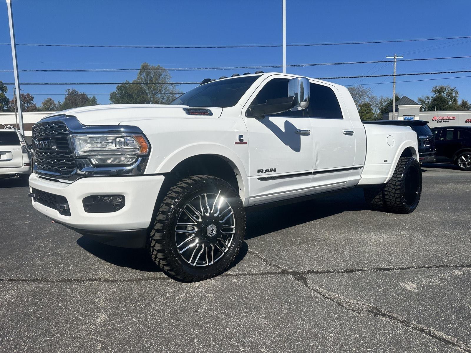 RAM 3500 Limited Mega Cab 4WD DRW 2020