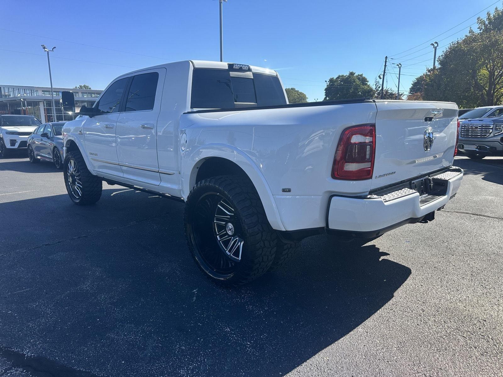 RAM 3500 Limited Mega Cab 4WD DRW 2020