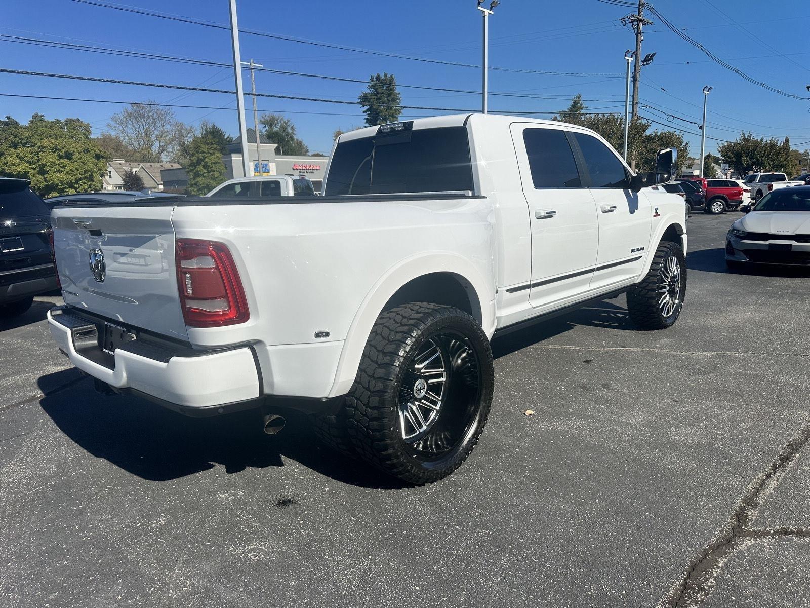 RAM 3500 Limited Mega Cab 4WD DRW 2020