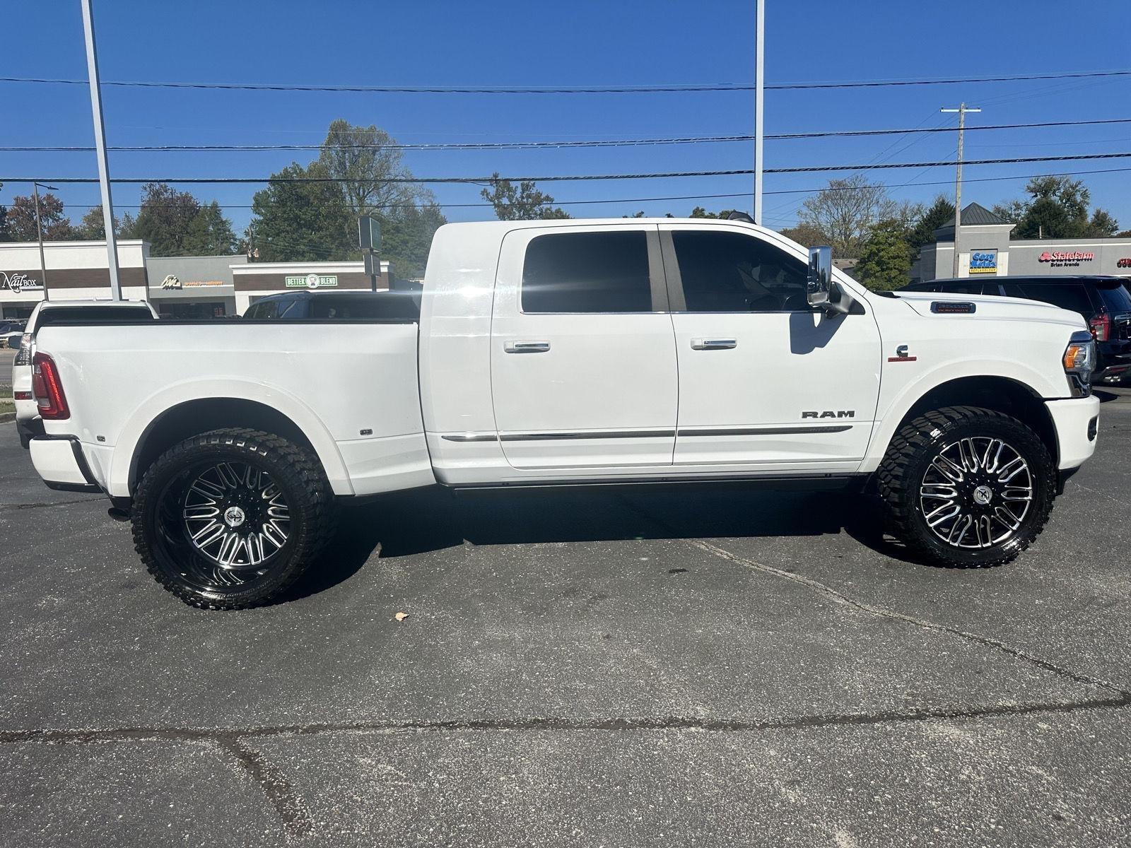 RAM 3500 Limited Mega Cab 4WD DRW 2020
