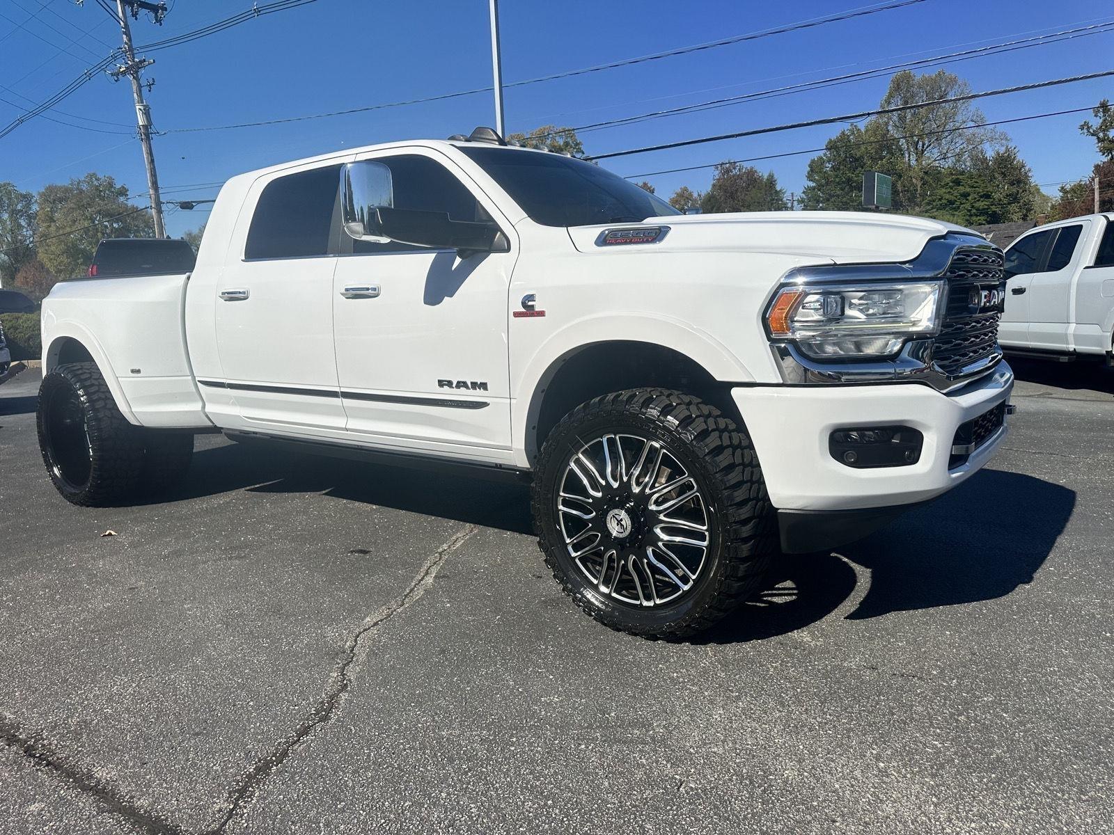 RAM 3500 Limited Mega Cab 4WD DRW 2020