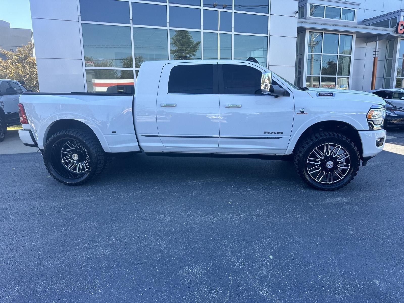 RAM 3500 Limited Mega Cab 4WD DRW 2020