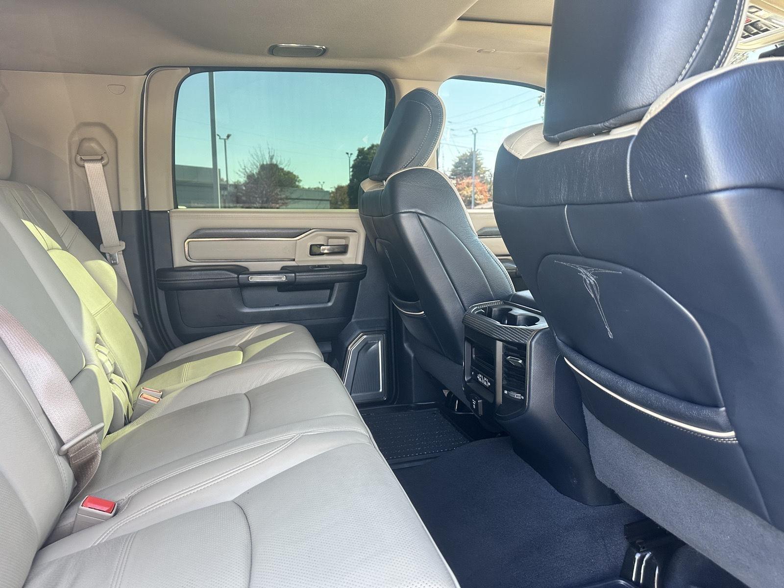RAM 3500 Limited Mega Cab 4WD DRW 2020