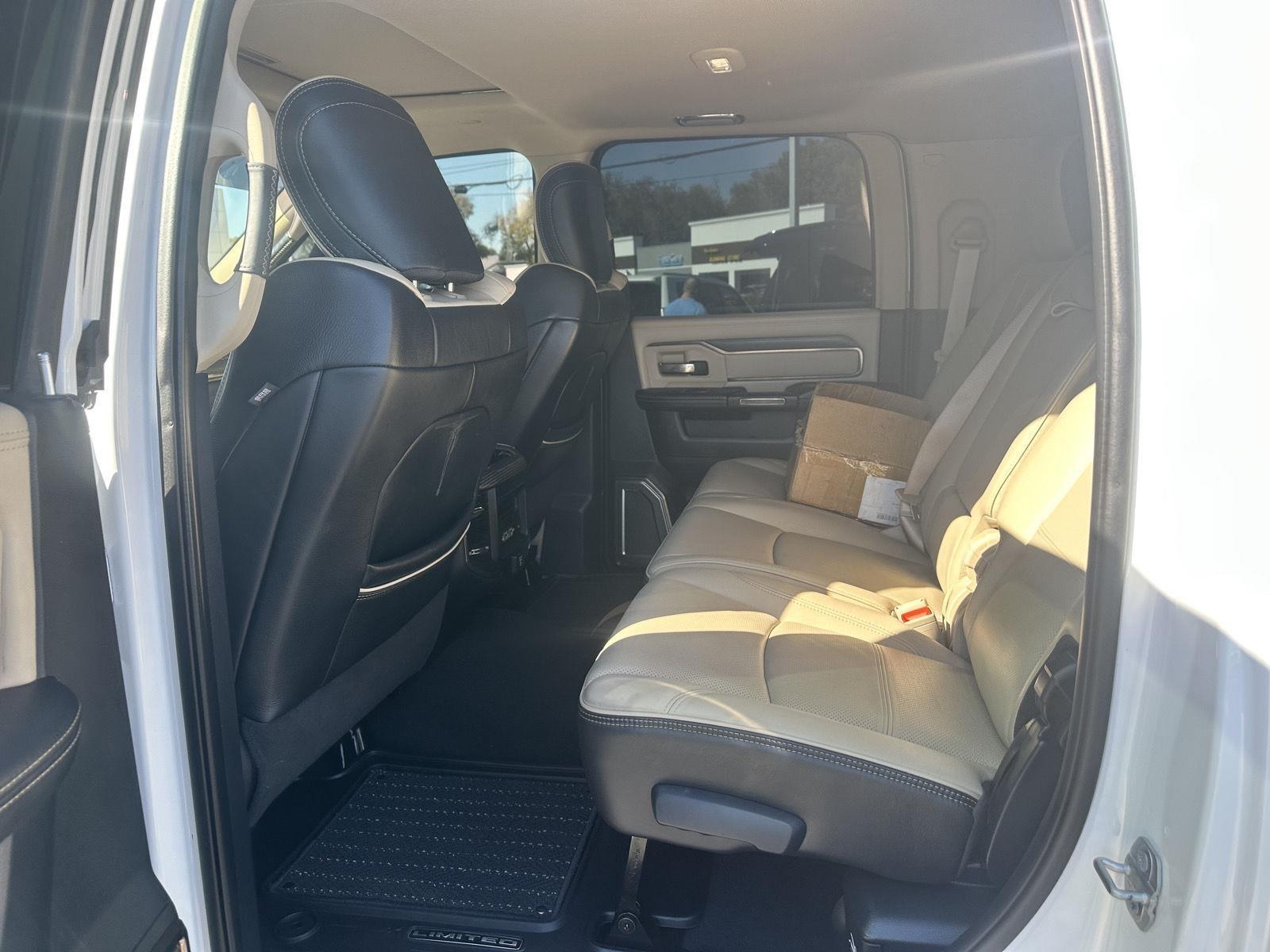 RAM 3500 Limited Mega Cab 4WD DRW 2020