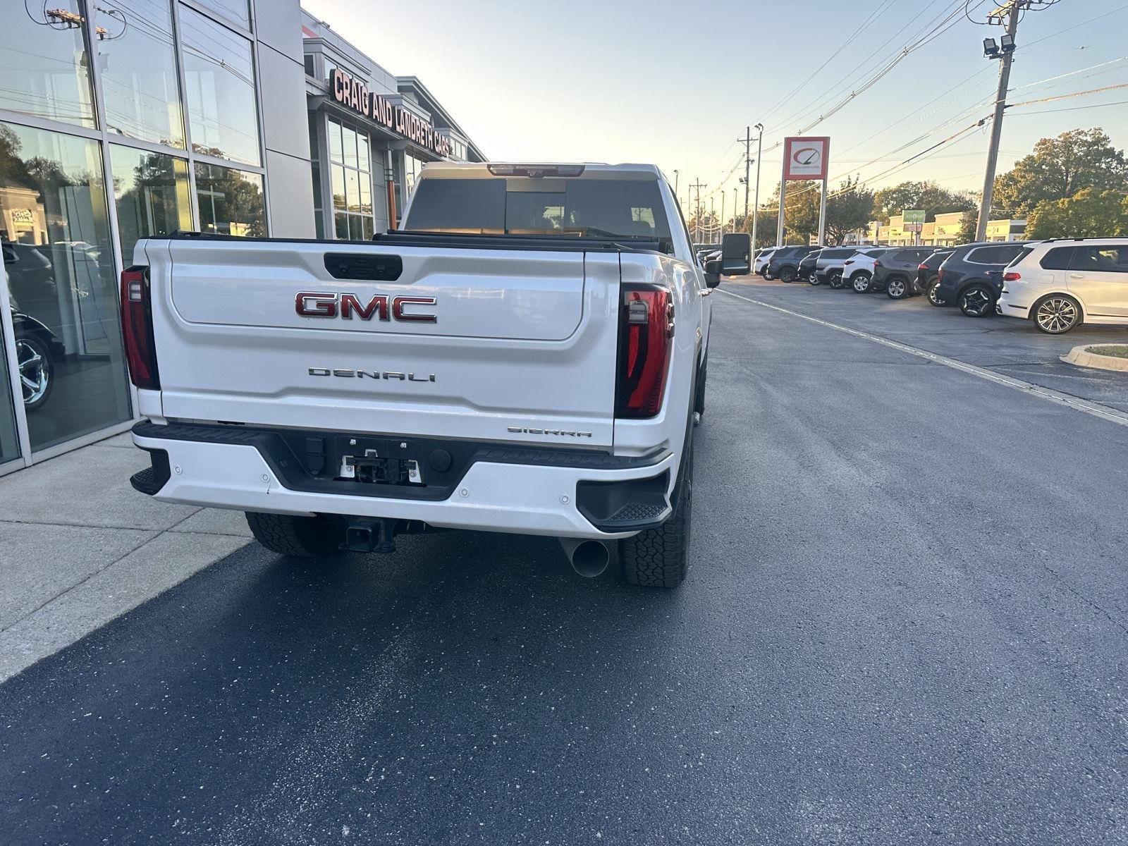 GMC Sierra 3500HD Denali Crew Cab 4WD 2024