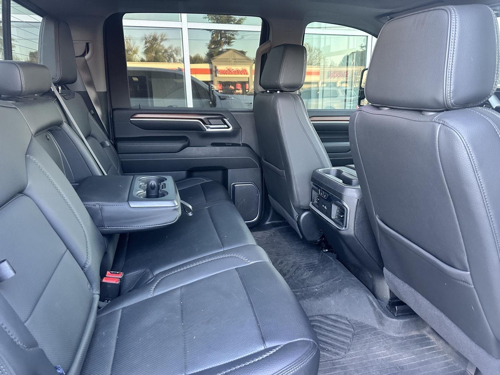 GMC Sierra 3500HD Denali Crew Cab 4WD 2024