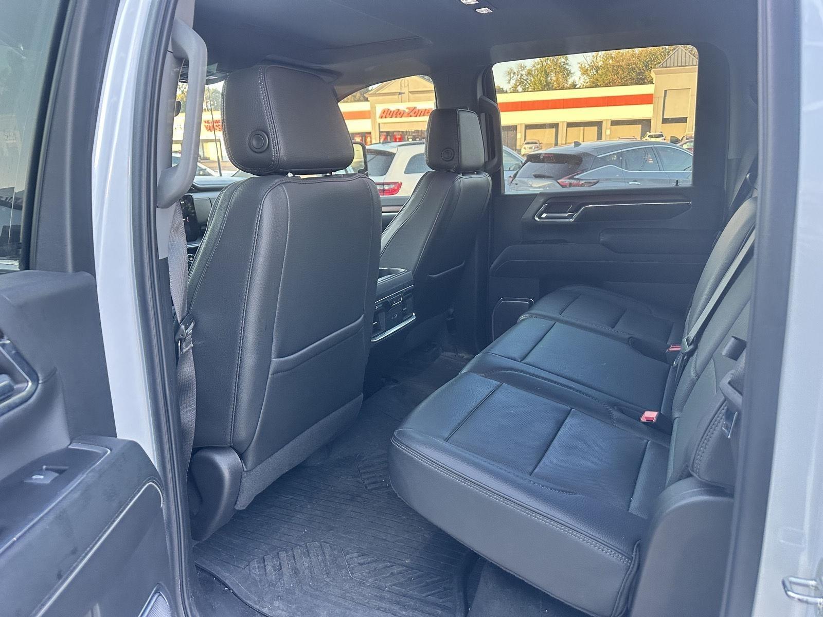 GMC Sierra 3500HD Denali Crew Cab 4WD 2024