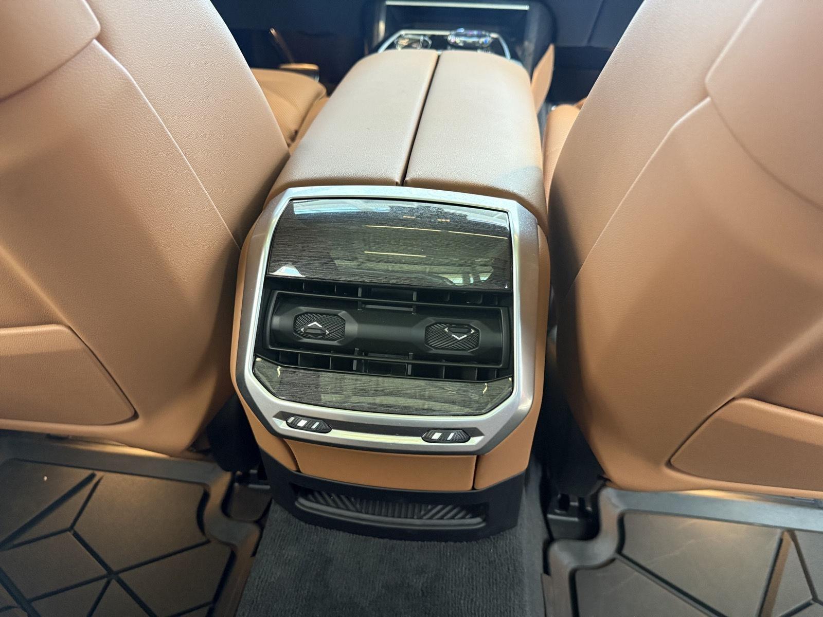 BMW 7-Series 740i xDrive 2026