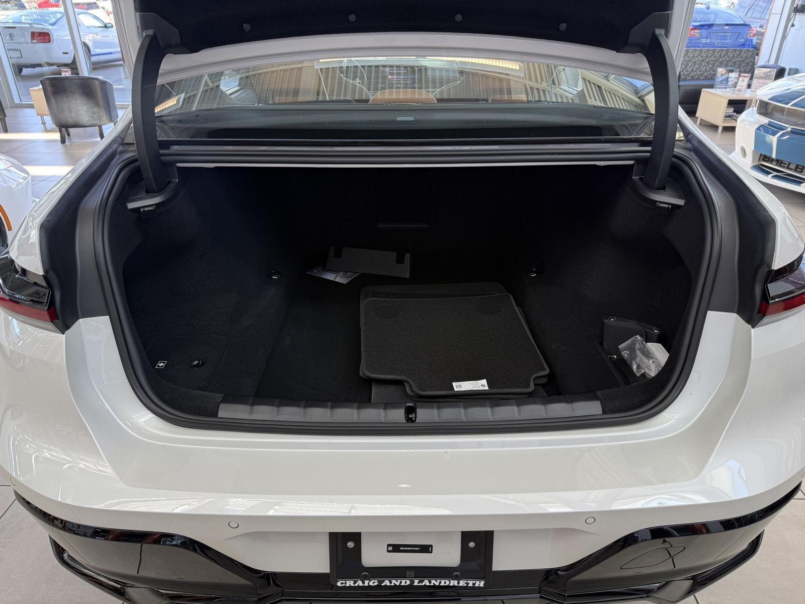 BMW 7-Series 740i xDrive 2026