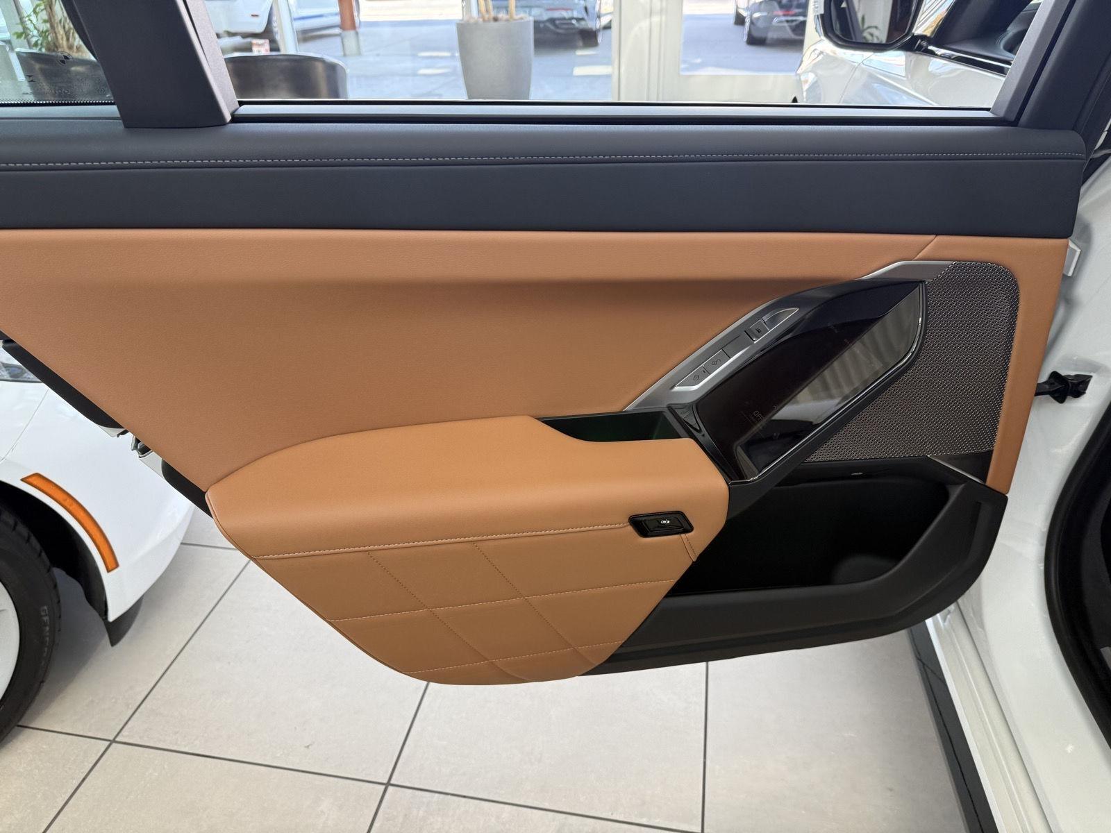 BMW 7-Series 740i xDrive 2026