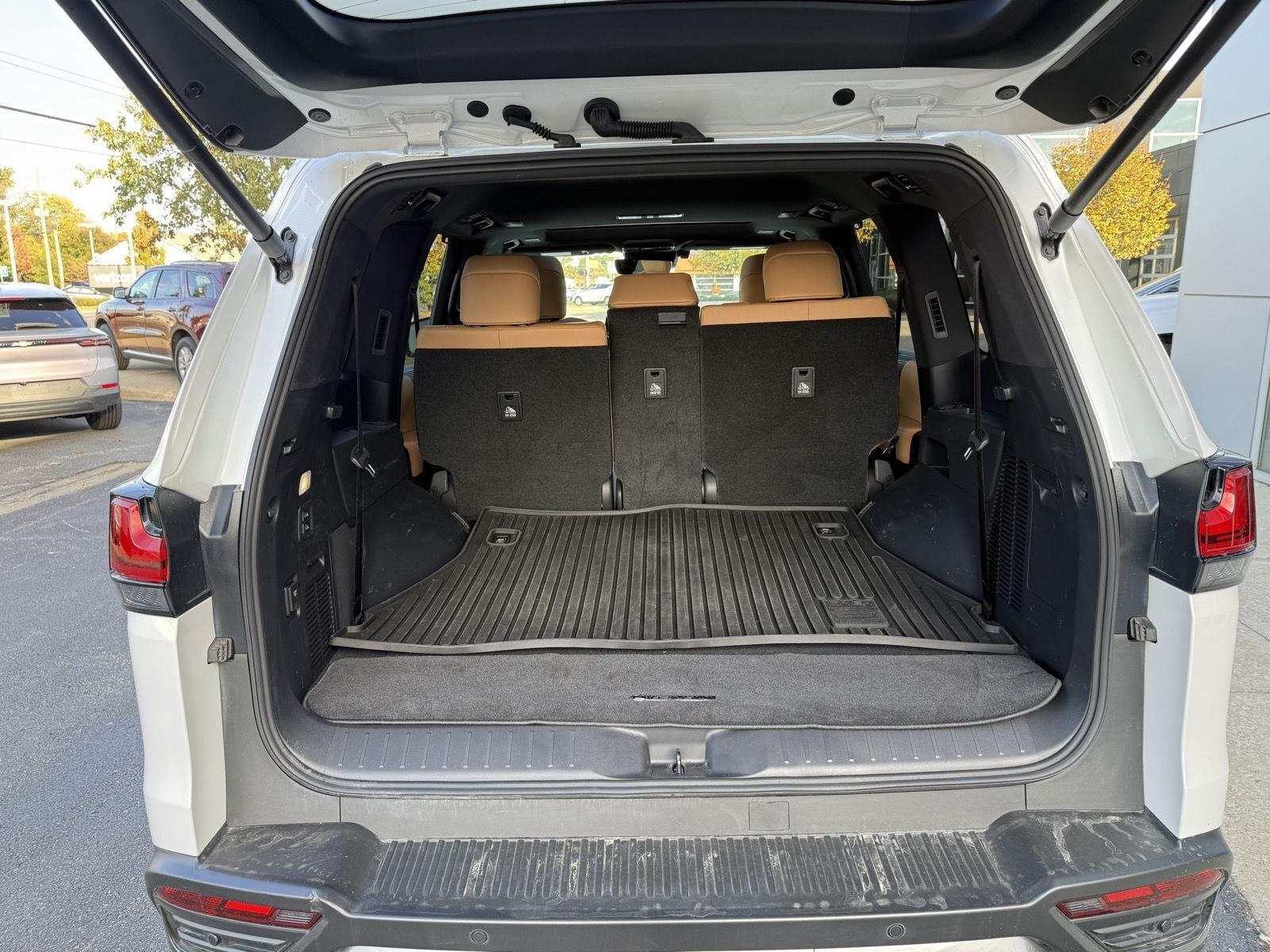 Lexus LX Premium 2026