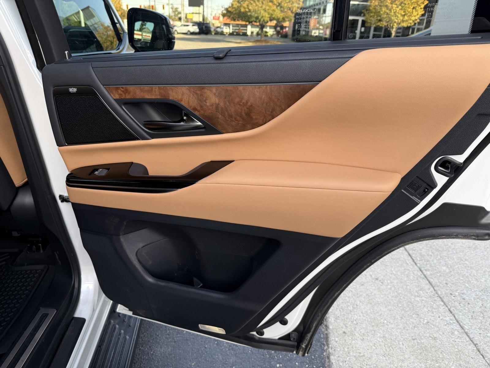 Lexus LX Premium 2026