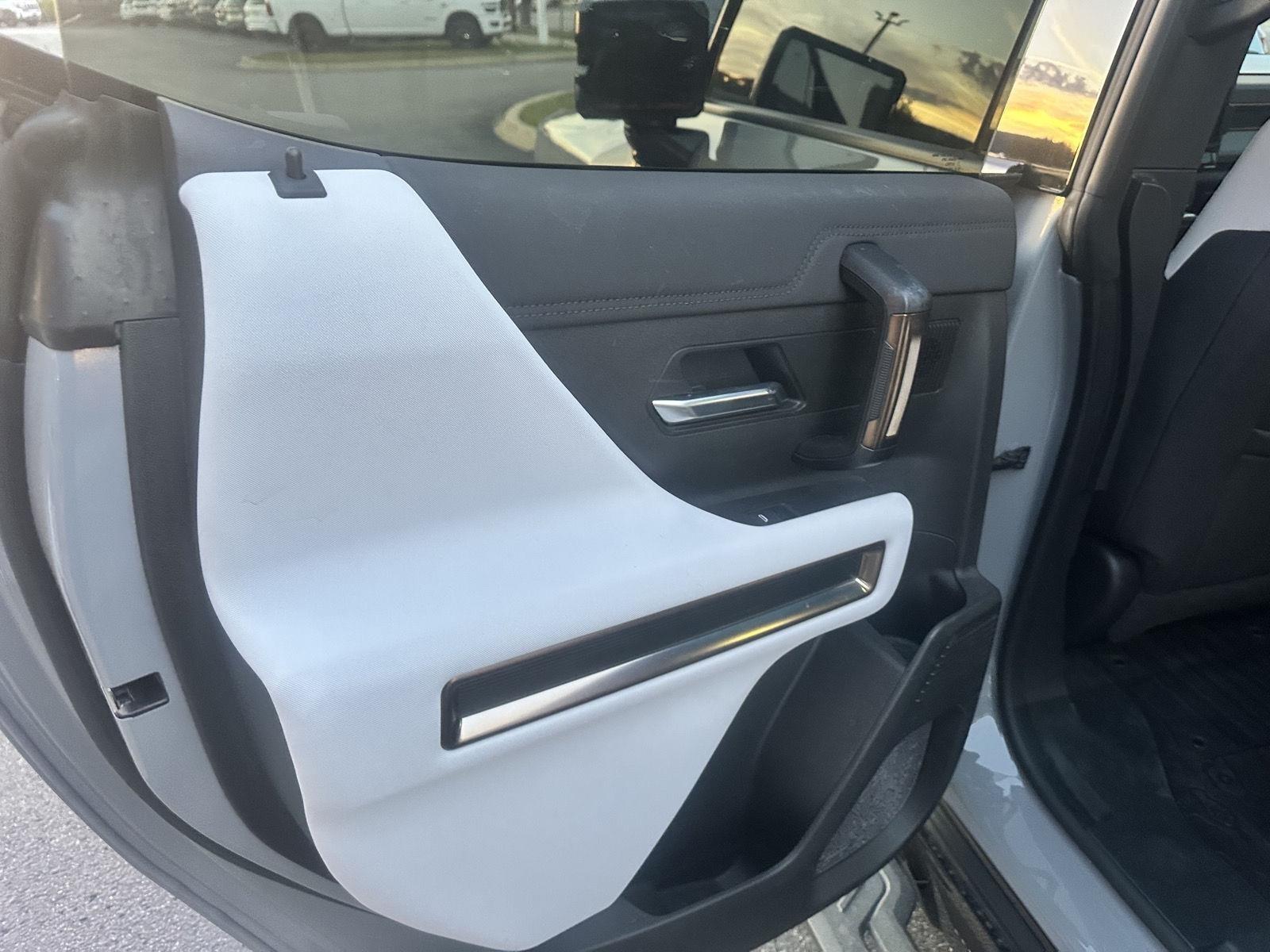 GMC HUMMER EV SUV 3X 2025